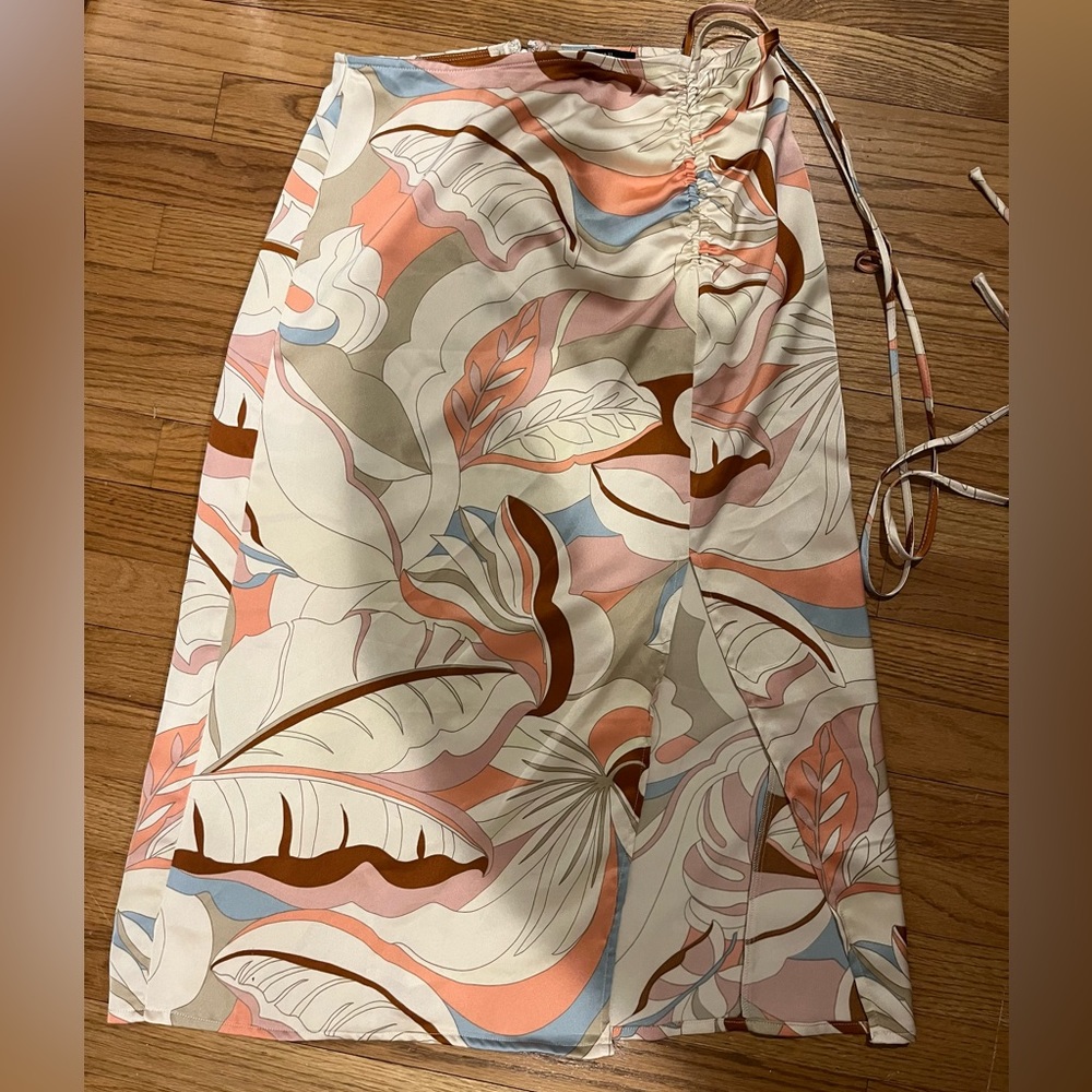 Forever 21 Cinched MIDI Multicolored Pattern Skirt